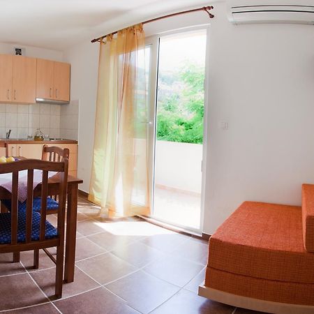 Apartment Sangaleti Lastovo Екстер'єр фото