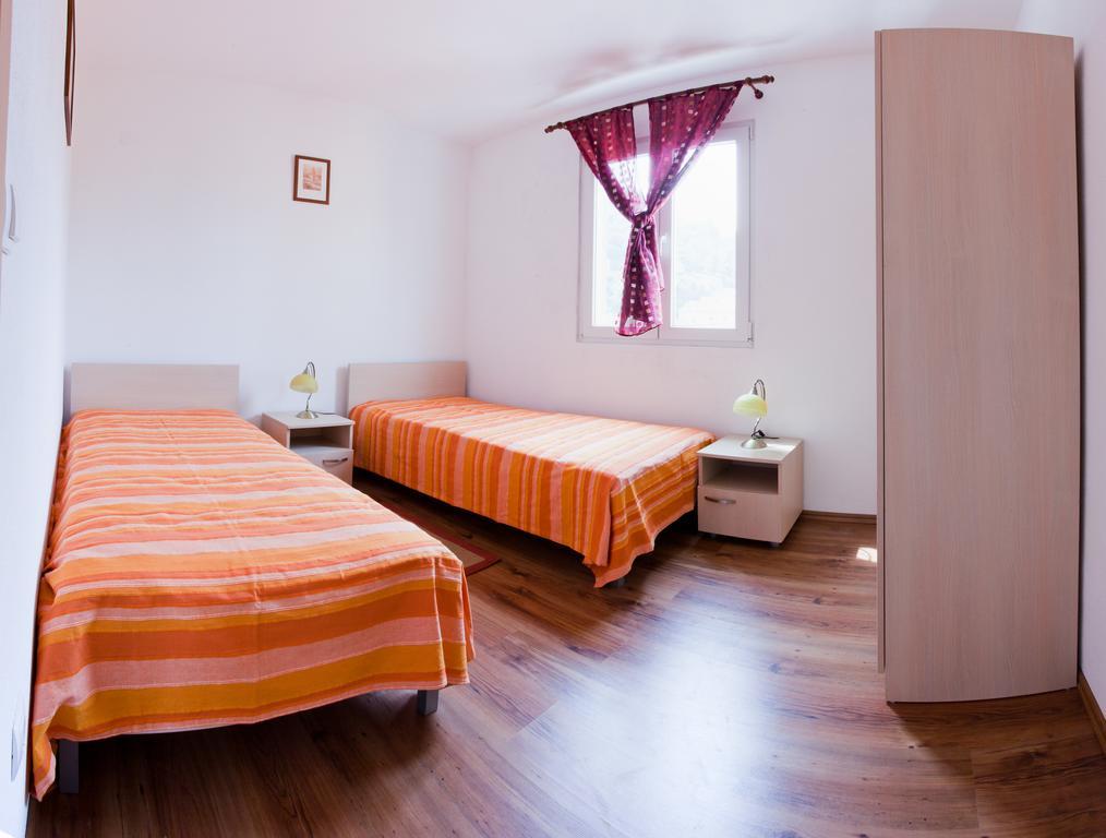 Apartment Sangaleti Lastovo Екстер'єр фото